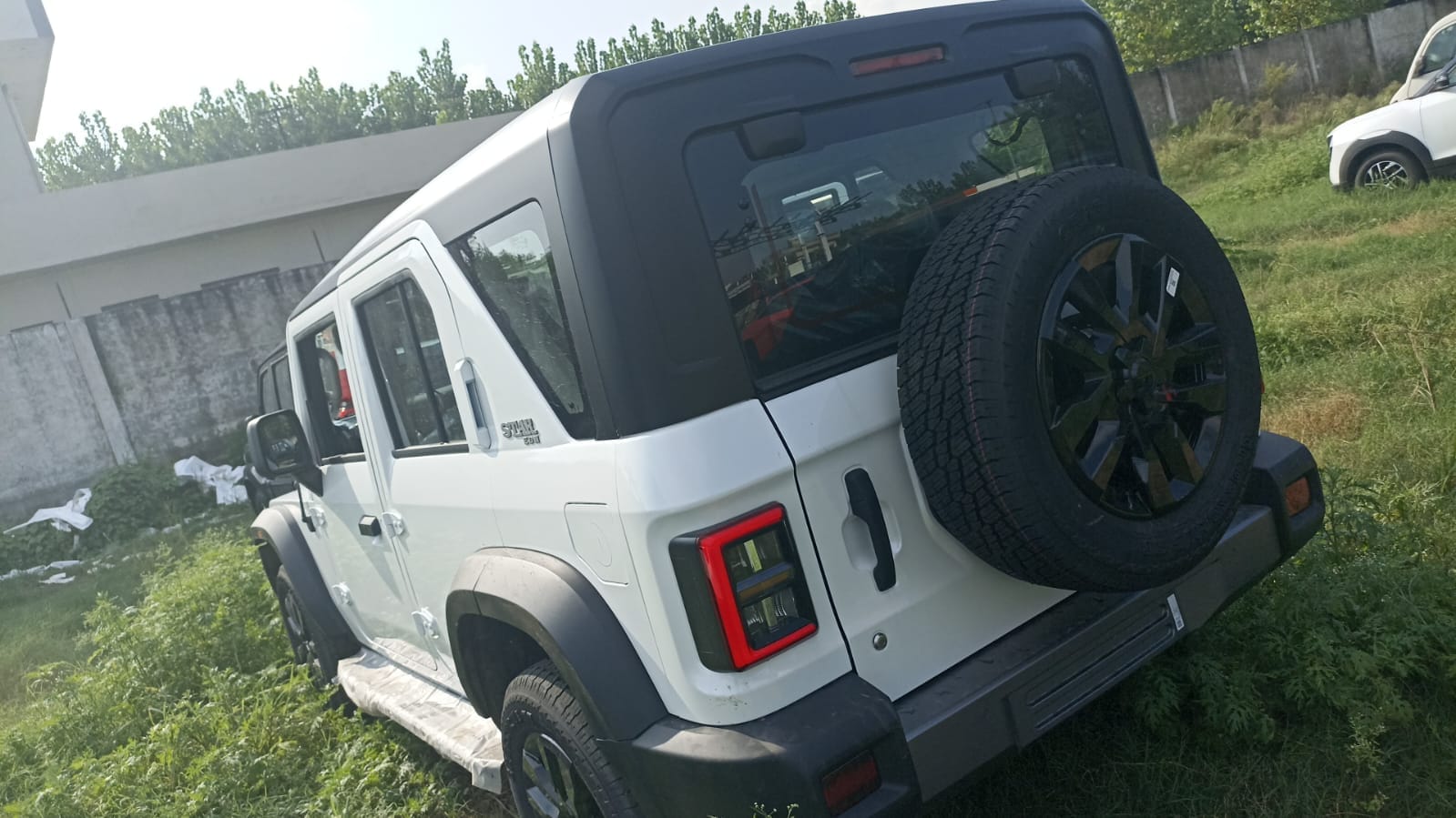 mahindra thar for rent